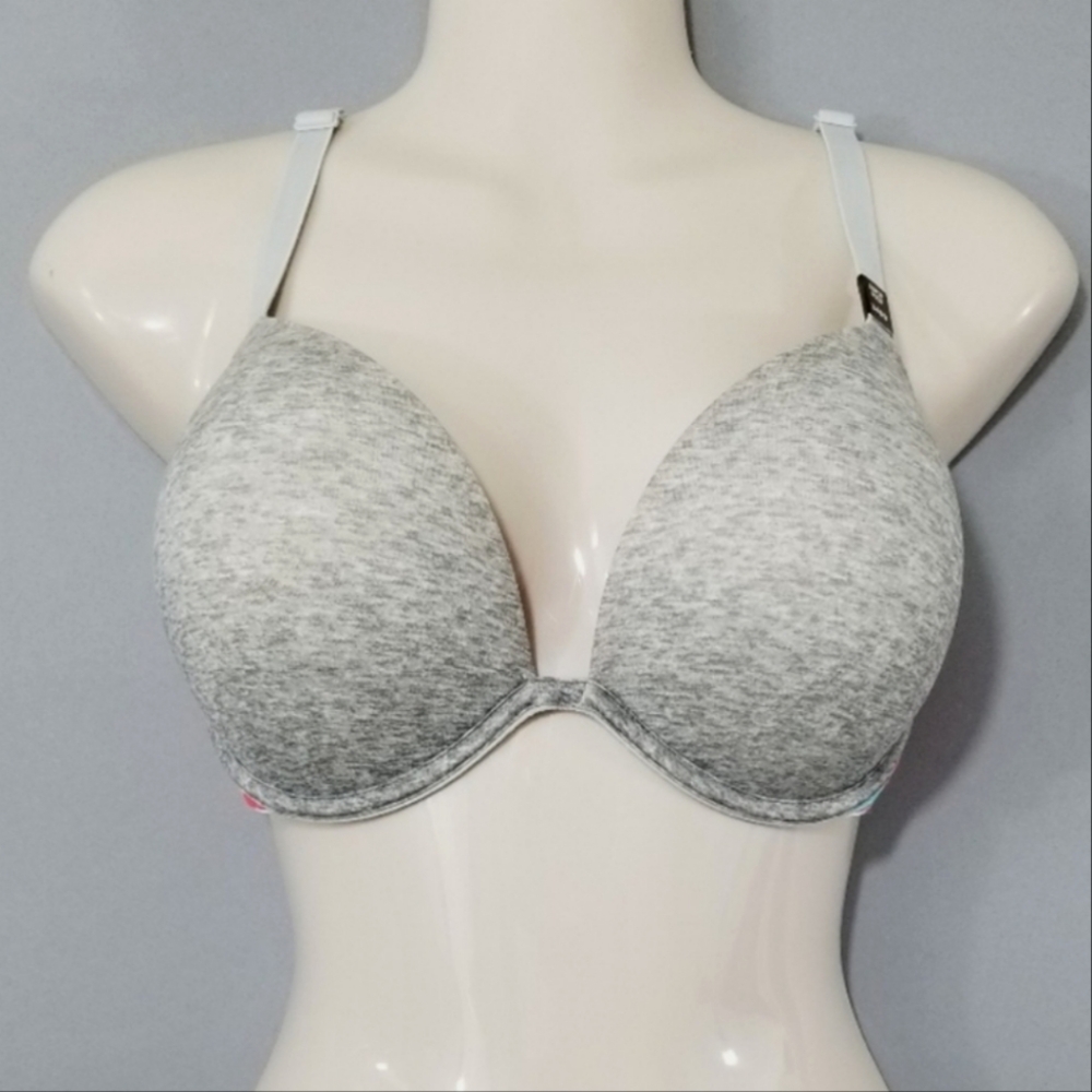 🌸Victoria's Secret Pink wear everywhere push-up bra Size 34DD